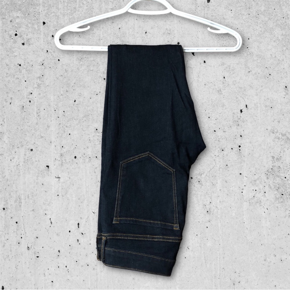 BANANA REPUBLIC • Premium Denim • Skinny Jeans • 27P